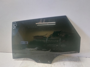 Vitre de porte latérale arrière - 8W9845205B
