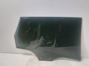 AUDI A4 B9 (2015–2026) Rear side door glass 8W9845205B - 4