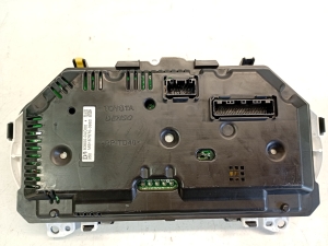 TOYOTA Yaris (2011–2020) Instrument cluster 838000UD00 - 6
