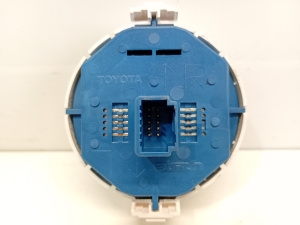 TOYOTA Yaris (2011–2020) Warnblinkschalter 839500D100 - 5