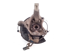 LEXUS CT 200h ZWA10 (2010–2017) Front wheel hub 4320247030 - 2