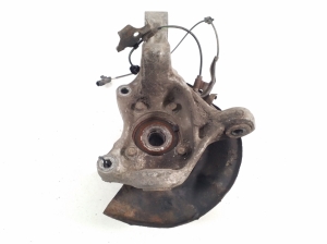 LEXUS CT 200h ZWA10 (2010–2017) Front wheel hub 4320147030 - 2