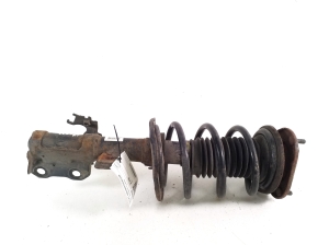 LEXUS CT 200h ZWA10 (2010–2017) Front shock absorber and its components 4852076120 - 3