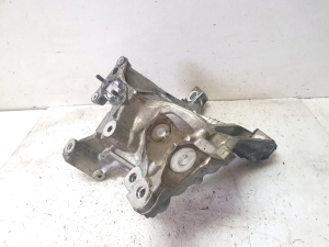 AUDI A4 B9 (2015–2026) Esimese alusraami muu osa 8W0399295E - 2