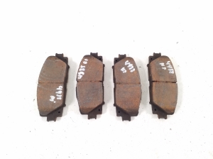   Front brake pads  - 044650W141 