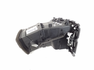 Hyundai Santa Fe (2012–2018) Dashboard air vent grilles 974052W000 - 4