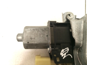 Ford Kuga (2012–2019) Aizmugurējo sānu durvju logu pacēlājs un tā detaļas CJ54S27001BH - 3