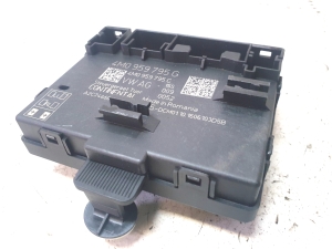 Rear side door control unit - 4M0959795G