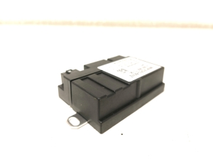 Mercedes Benz A-Class 176 (2012–2018) Fuel pump control module A0009007306 - 2