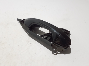 AUDI A6 C8 (2018–2025) Front door external opening handle and its details - 2