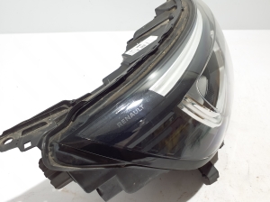 RENAULT Kangoo III (2021–2026) Esituli 260100108R - 6