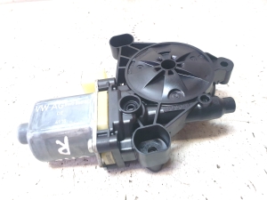 AUDI A4 B9 (2015–2026) Hinterer Seitentür-Fensterhebermotor 8W0959812 - 4