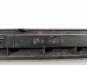 AUDI A8 D4 (2010–2017) Veel üks välise aknalaua detail 4H0853985C - 4