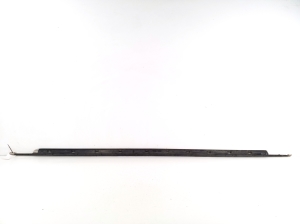 AUDI A8 D4 (2010–2017) Veel üks välise aknalaua detail 4H0853985C - 5