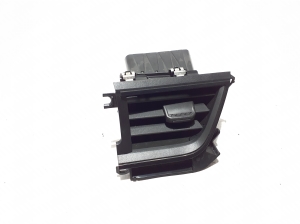 Dashboard air vent grilles - 687503606R