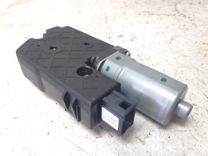 AUDI A4 B9 (2015–2026) Schiebedachmotor 1735684E - 4