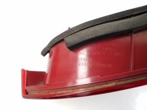 Hyundai Santa Fe (2012–2018) Tail light on trunk lid - 4