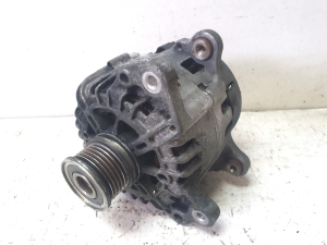 Generaator - 04L903024