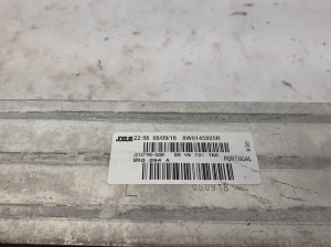 AUDI A6 C8 (2018–2025) Vahejahuti radiaator 8W0145805R - 2