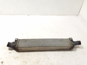 AUDI A6 C8 (2018–2025) Vahejahuti radiaator 8W0145805R - 4