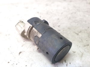 Land Rover Discovery II (1998–2004) Parksensor hinten 687896 - 3