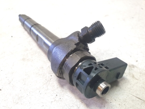 Injecteur de carburant - 04L130277AE