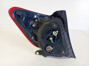 TOYOTA Yaris (2011–2020) Hintere Eckleuchte und ihre Teile 815510D610 - 3