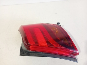 TOYOTA Yaris (2011–2020) Hintere Eckleuchte und ihre Teile 815510D610 - 5