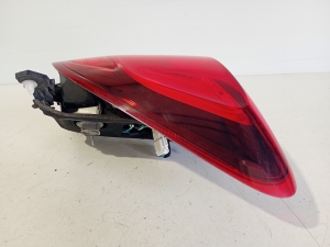 TOYOTA Yaris (2011–2020) Hintere Eckleuchte und ihre Teile 815510D610 - 6