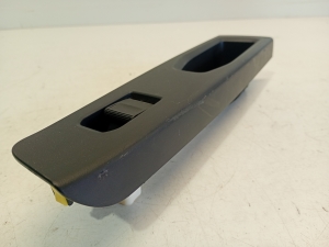 TOYOTA Yaris (2011–2020) Rear side door window switch 742710D400 - 5