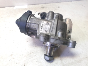 AUDI A4 B9 (2015–2026) Fuel pump 04L130755E - 2