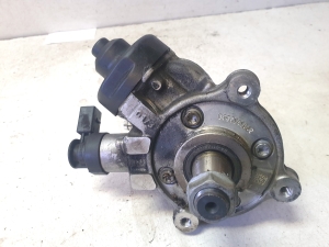 AUDI A4 B9 (2015–2026) Fuel pump 04L130755E - 4