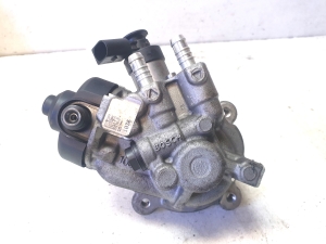 AUDI A4 B9 (2015–2026) Fuel pump 04L130755E - 5