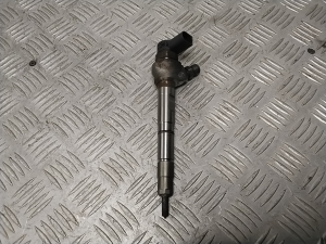 Volkswagen Passat B8 (2014–2023) Kütusepihusti 04L130277AE - 3