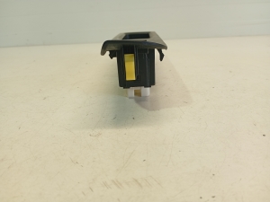TOYOTA Yaris (2011–2020) Front door glass switch 742320d710 - 4