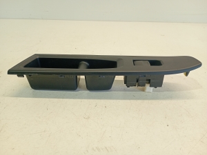 TOYOTA Yaris (2011–2020) Front door glass switch 742320d710 - 5