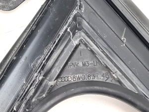 AUDI A4 B9 (2015–2026) Esiukse tihenduskumm 8W0837431 - 4