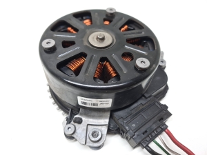 BMW 5 SERIES G31 (2017–2026) Interkūlera radiatora ventilators 868616402 - 2