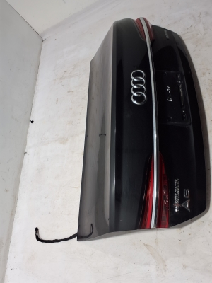 AUDI A6 C8 (2018–2025) Tagaluuk 4K5827025 - 4