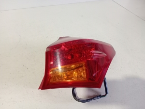 TOYOTA Auris E18 (2012–2018) Eckleuchte hinten 8155102740 - 2