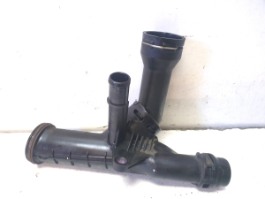 AUDI A4 B9 (2015–2026) Pipe 04L121026R - 4