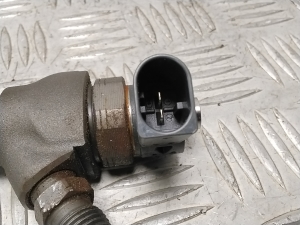 Volkswagen Golf VII (2012–2026) Fuel injector 04L130277AJ - 3