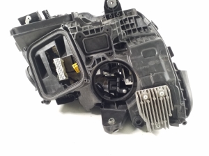 Mercedes Benz C-Class 205 (2014–2021) Esituli A2059061506 - 8