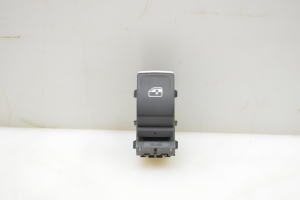 Priekšējo durvju stikla slēdzis - 5G0959855N