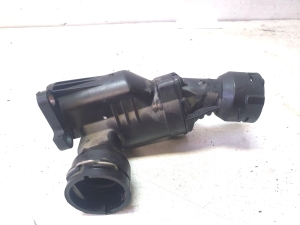 AUDI A4 B9 (2015–2026) Thermostatgehäuse 04L121111H - 5