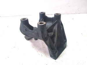 AUDI A4 B9 (2015–2026) Engine bracket 04L131159C - 6