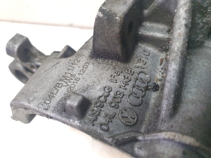 AUDI A4 B9 (2015–2026) Support d’alternateur 04L903143B - 4