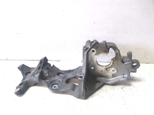 AUDI A4 B9 (2015–2026) Support d’alternateur 04L903143B - 5
