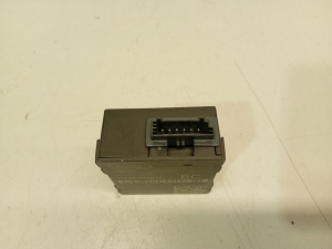 Jaguar XE (2015–2026) Juhtplokk HY3214F012 - 4
