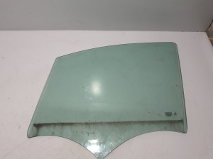 Front door glass - 803012543R